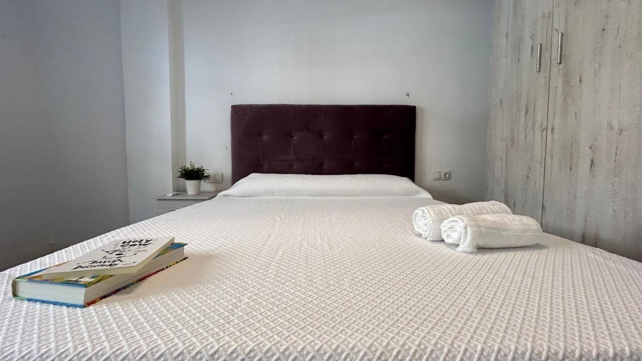 Hostel Piso Compartido Delyrent Acosta Jaén Exterior foto