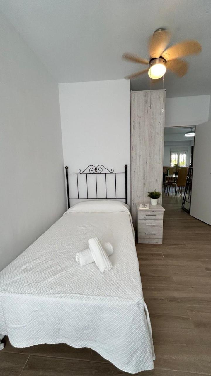 Hostel Piso Compartido Delyrent Acosta Jaén Exterior foto