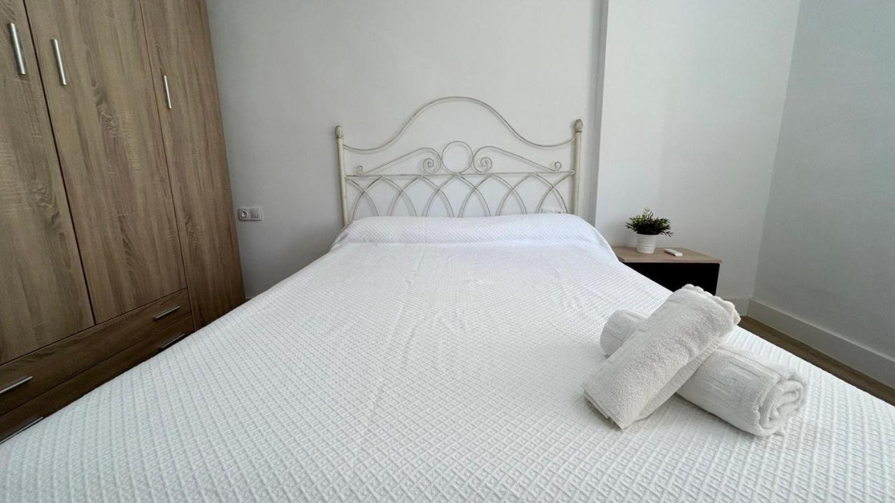 Hostel Piso Compartido Delyrent Acosta Jaén Exterior foto